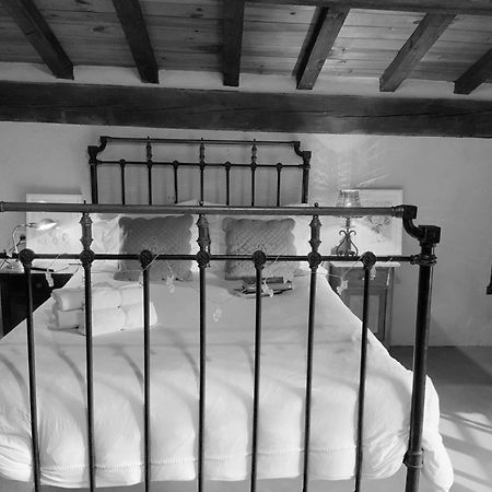 La Grulla Gris Guest House Perales del Puerto Екстериор снимка